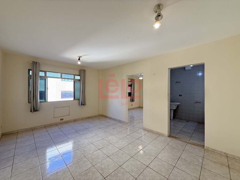 Apartamento para locacao no Zona 07 em Maringa com 88,35m² por R$ 1.150,00