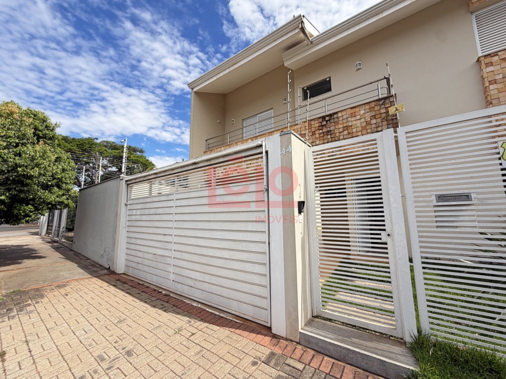 Sobrado para locacao no Jardim Alvorada em Maringa com 241m² por R$ 4.500,00