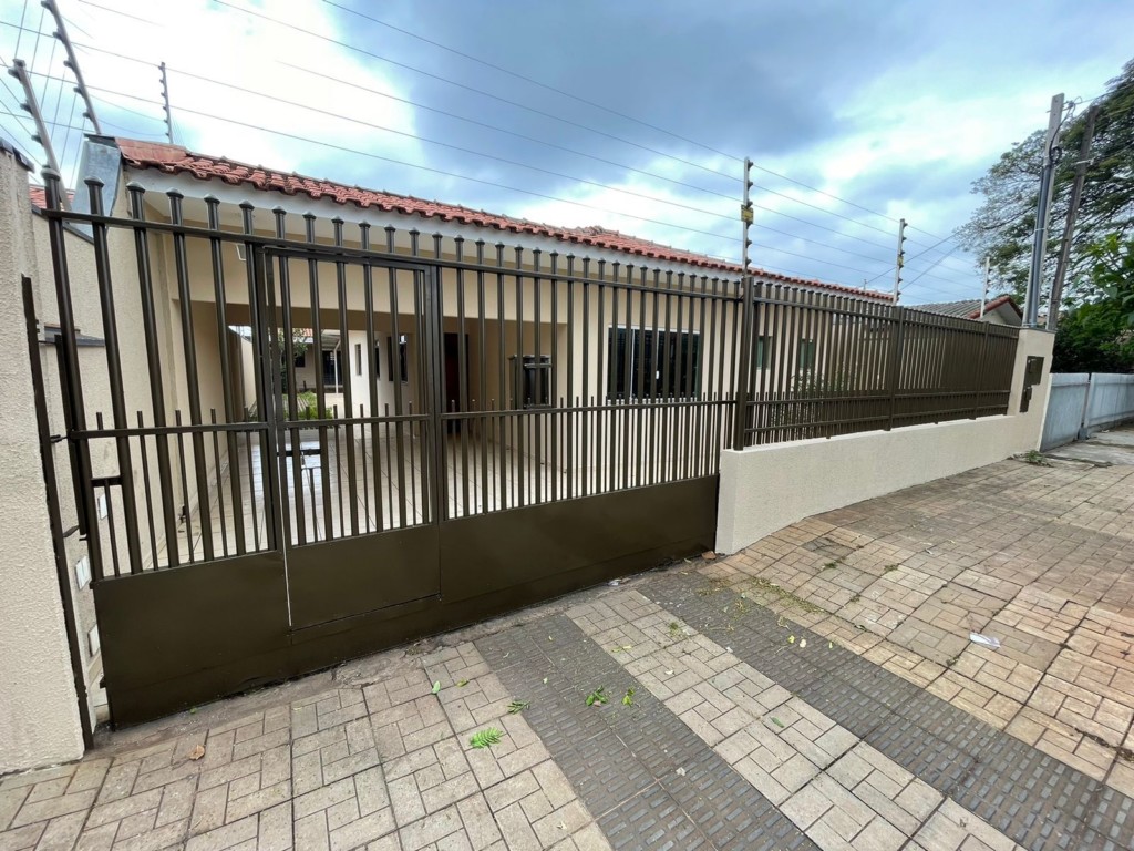 Casa Residencial para locacao no Parque Res Eldorado em Maringa com 170m² por R$ 3.600,00
