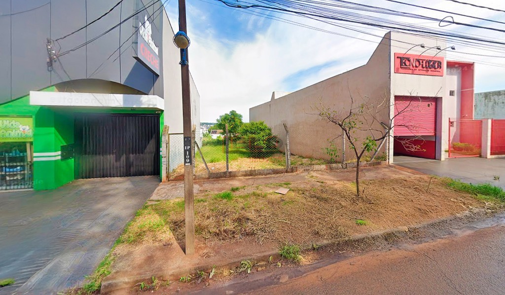 Terreno para venda no Conj Hab Lea Leal em Maringa com 494m² por R$ 890.000,00