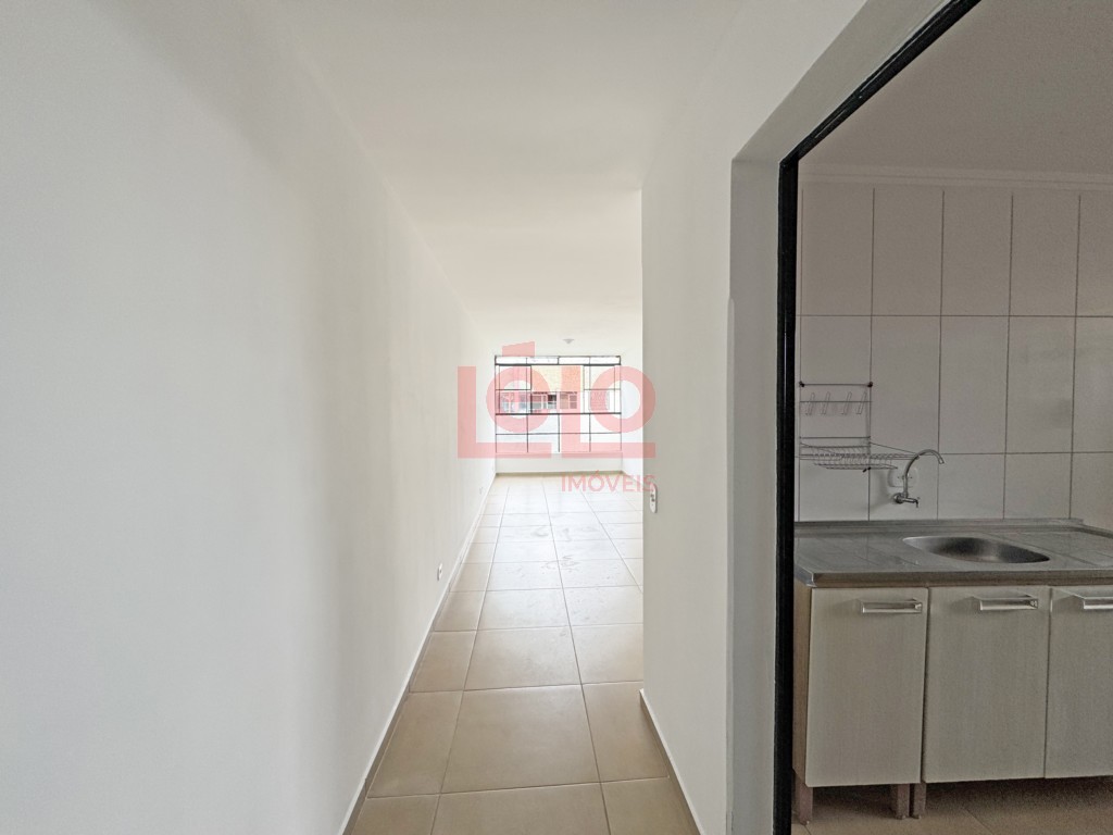 Apartamento para locacao no Zona 07 em Maringa com 89,64m² por R$ 1.500,00