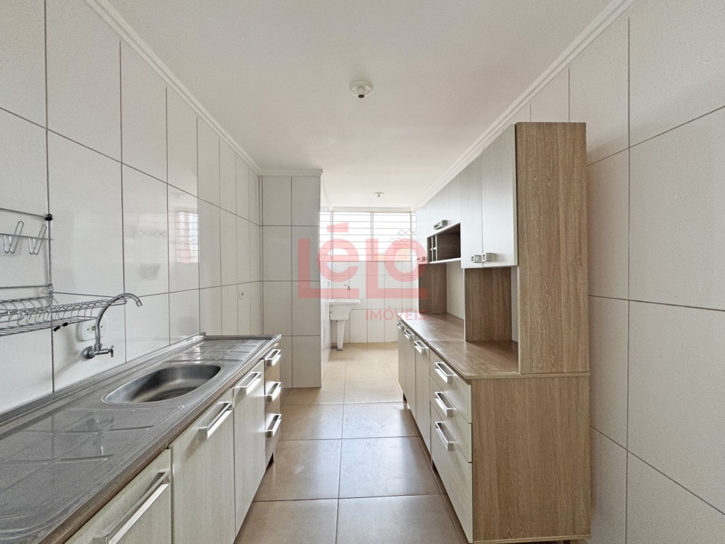 Apartamento para locacao no Zona 07 em Maringa com 89,64m² por R$ 1.500,00