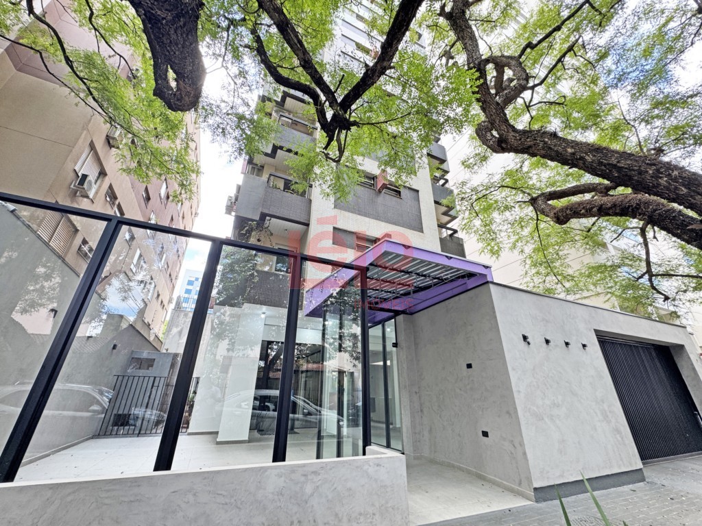 Apartamento para venda no Zona 07 em Maringa com 103,02m² por R$ 280.000,00