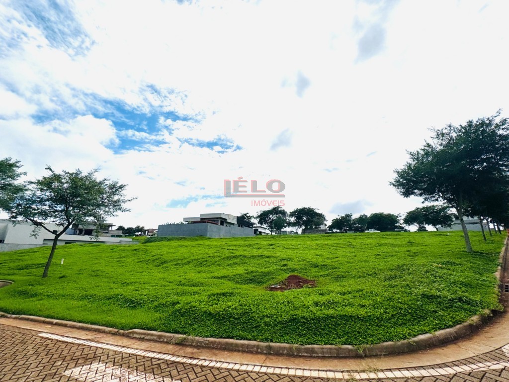Terreno para venda no Jardins de Monet Residence em Maringa com 978,76m² por R$ 1.060.000,00