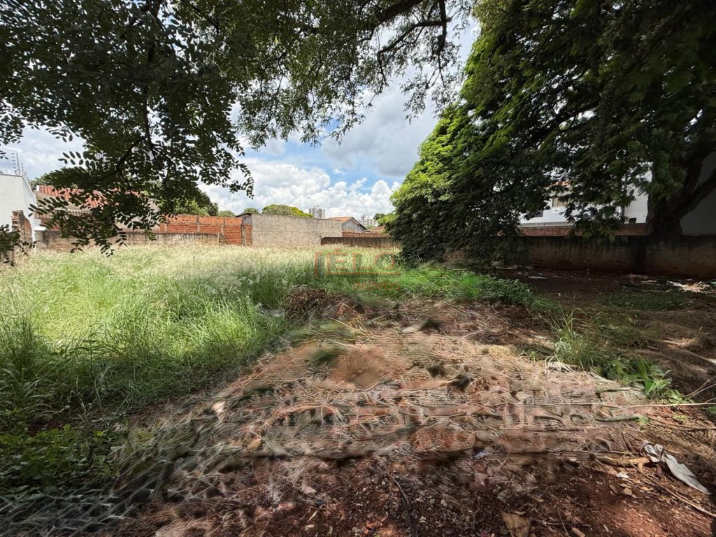 Terreno para venda no Vila Santo Antonio em Maringa com 553m² por R$ 800.000,00