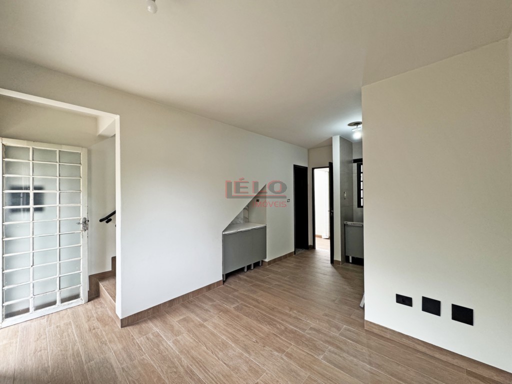 Sobrado para locacao no Zona 08 em Maringa com 45m² por R$ 1.500,00