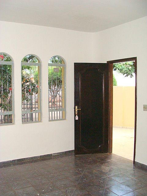 Casa Residencial para locacao no Jardim Vitoria em Maringa com 137,25m² por R$ 2.000,00