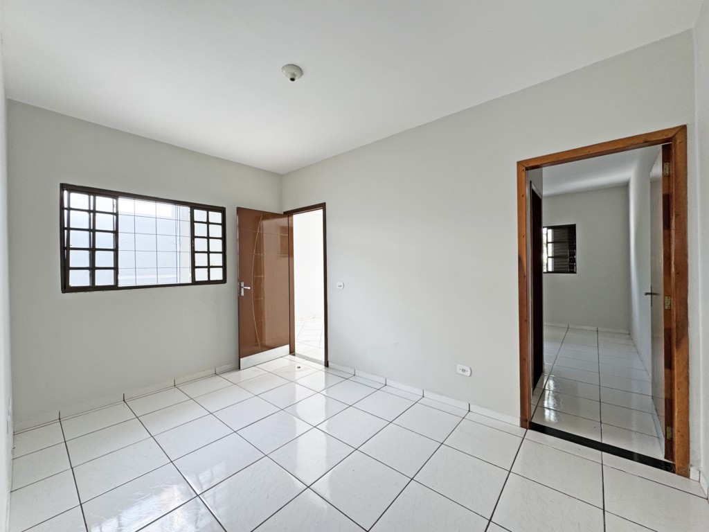 Casa Residencial para locacao no Jardim Santa Clara em Maringa com 89,66m² por R$ 1.800,00
