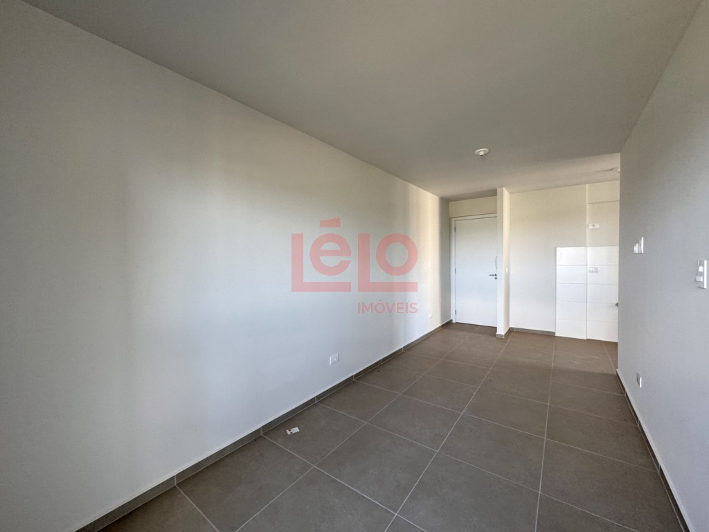 Apartamento para venda no Jardim das Estacoes em Maringa com 82,36m² por R$ 320.000,00