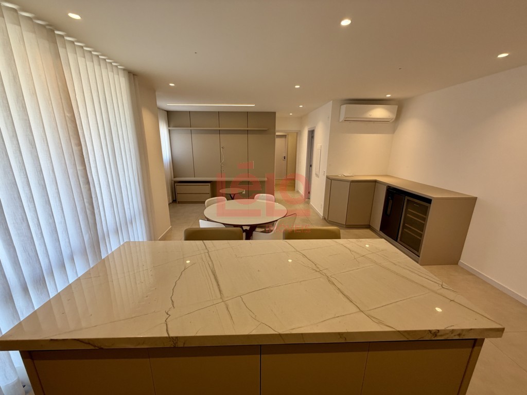 Apartamento para locacao no Vila Bosque em Maringa com 184m² por R$ 5.500,00