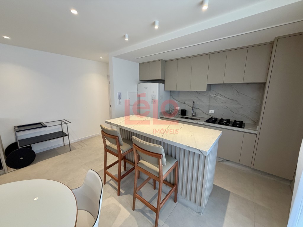 Apartamento para locacao no Vila Bosque em Maringa com 184m² por R$ 5.000,00