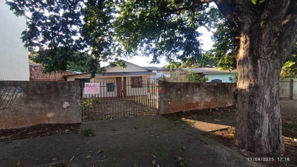 Terreno para venda no Conj Hab Joao de Barro Thais em Maringa com 393m² por R$ 430.000,00