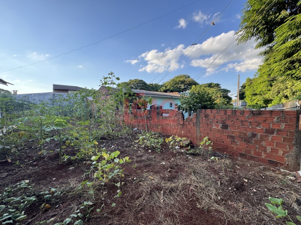 Terreno para venda no Conj Hab Joao de Barro Thais em Maringa com 392,63m² por R$ 430.000,00