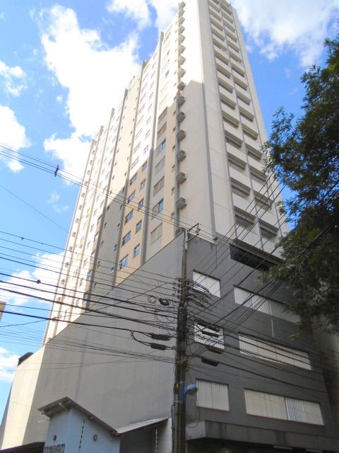 Apartamento para locacao no Zona 01 em Maringa com 223,82m² por R$ 2.500,00