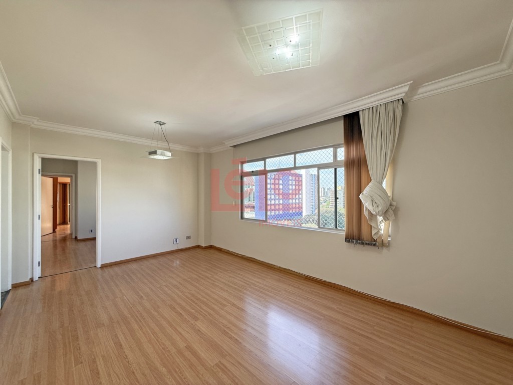 Apartamento para locacao no Zona 01 em Maringa com 223,82m² por R$ 2.500,00
