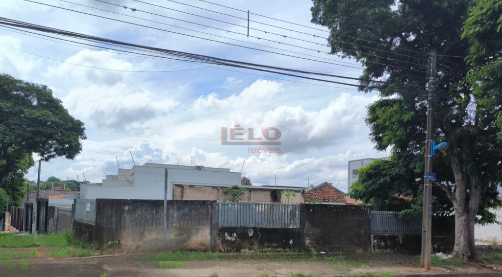 Terreno para venda no Vila Morangueira em Maringa com 358m² por R$ 285.000,00