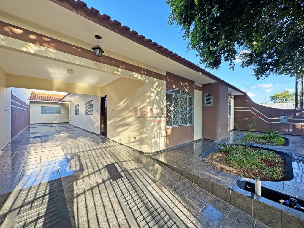 Casa Residencial para locacao no Jardim Imperial II em Maringa com 213m² por R$ 3.500,00