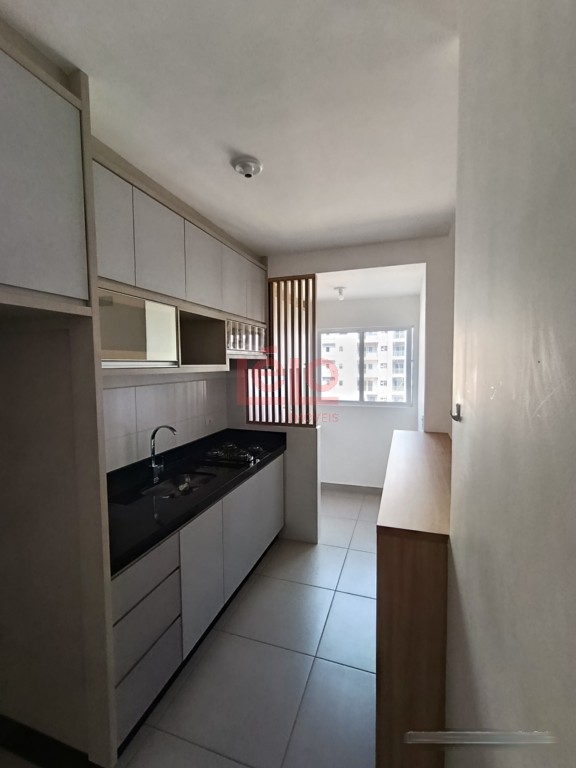 Apartamento para locacao no Parque Industrial em Maringa com 64,17m² por R$ 1.600,00