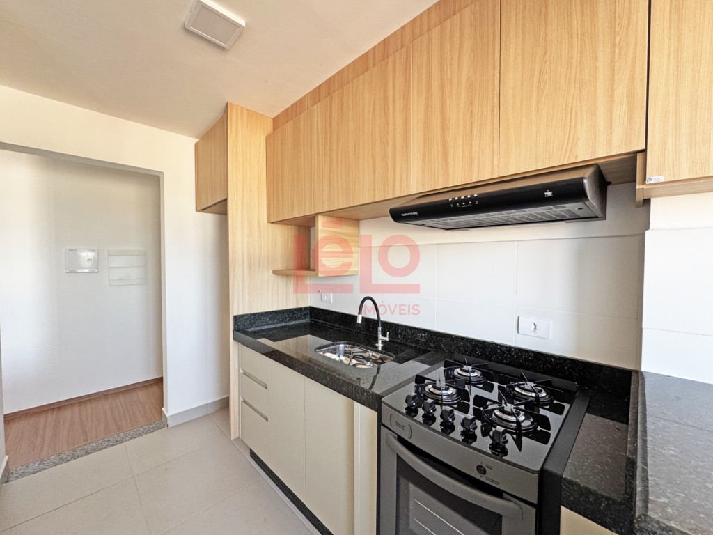 Apartamento para locacao no Parque Industrial em Maringa com 64,17m² por R$ 2.150,00