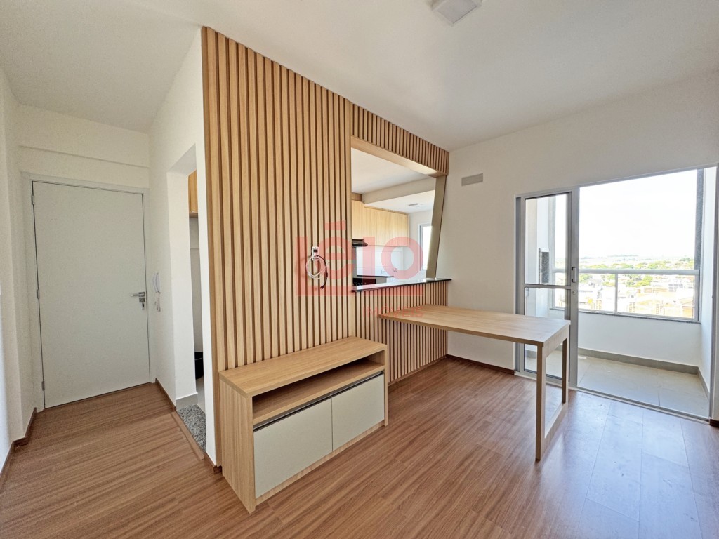 Apartamento para locacao no Parque Industrial em Maringa com 64,17m² por R$ 2.150,00