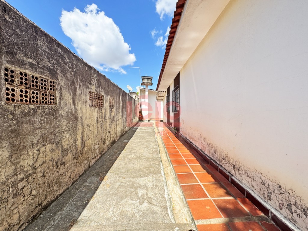 Casa Residencial para locacao no Jardim Alvorada em Maringa com 55m² por R$ 1.000,00