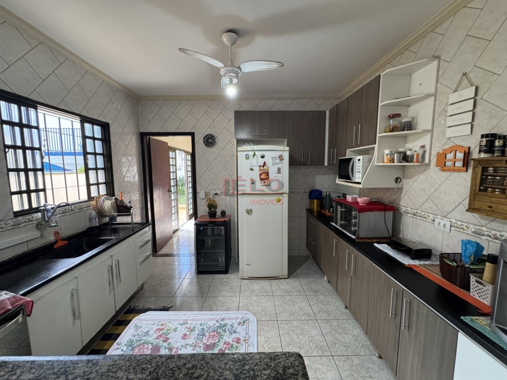 Casa Residencial para venda no Jardim Pinheiros em Maringa com 300m² por R$ 498.000,00