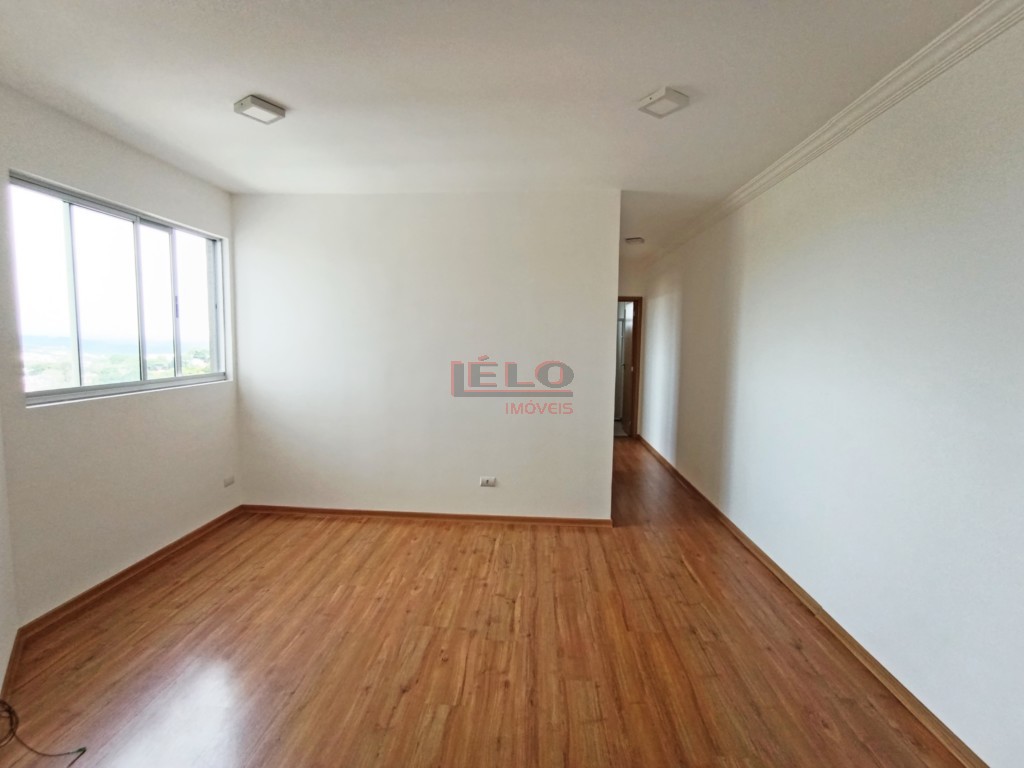 Apartamento para venda no Parque Industrial em Maringa com 60m² por R$ 275.000,00