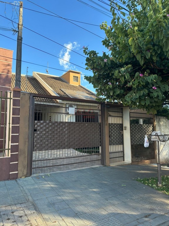Casa Residencial para locacao no Jardim Los Angeles em Maringa com 107m² por R$ 2.700,00