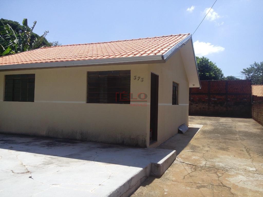 Casa Residencial para venda no Conjunto Habitacional Requiao em Maringa com 300m² por R$ 229.000,00