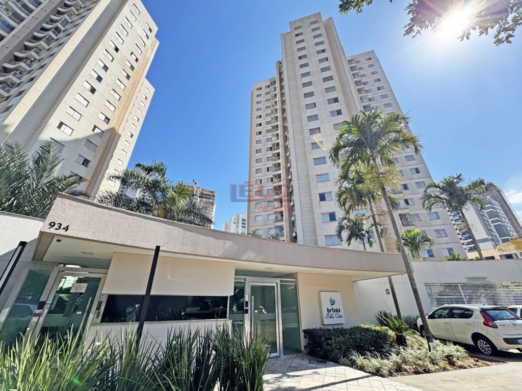 Apartamento para locacao no Zona 08 em Maringa com 126,68m² por R$ 2.600,00