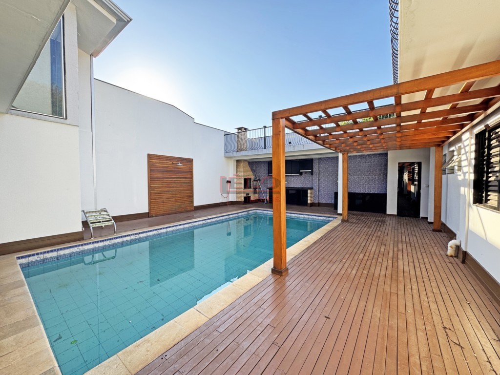 Casa Residencial para locacao no Jardim Tabaete em Maringa com 396m² por R$ 5.400,00