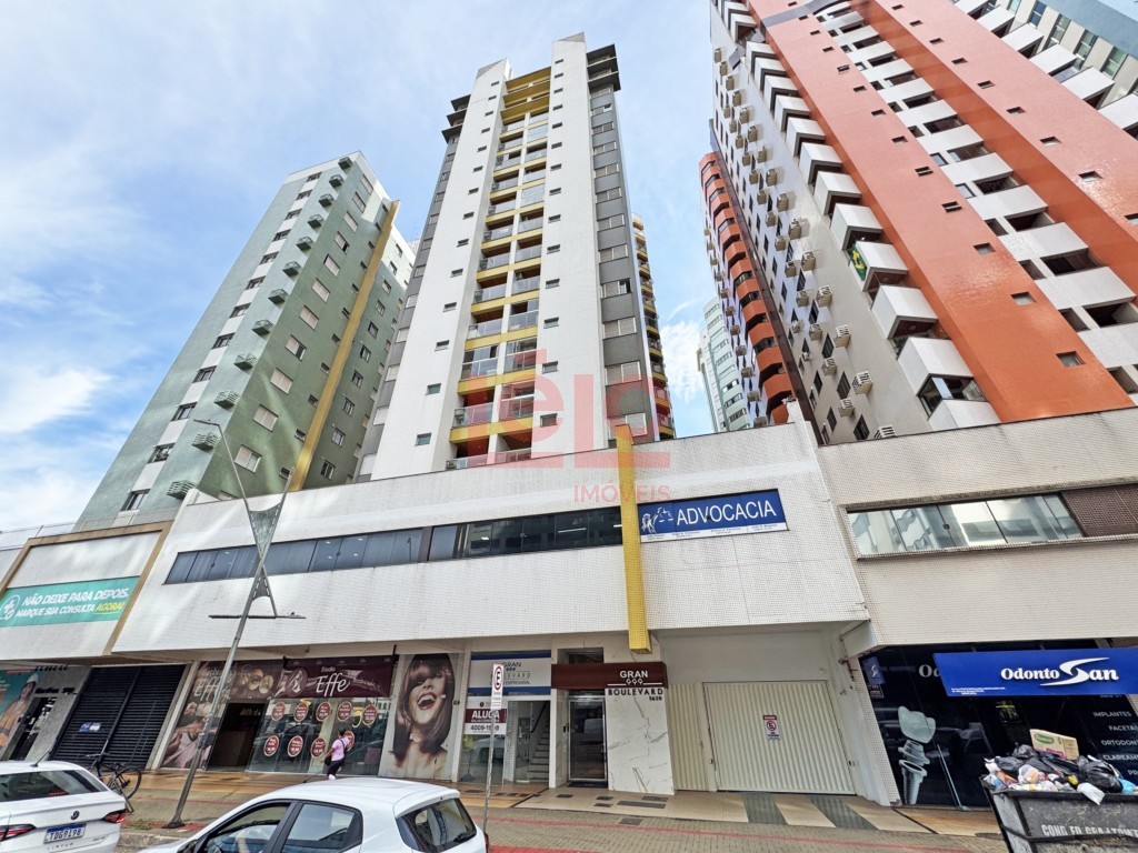 Apartamento para locacao no Novo Centro em Maringa com 171,94m² por R$ 3.100,00