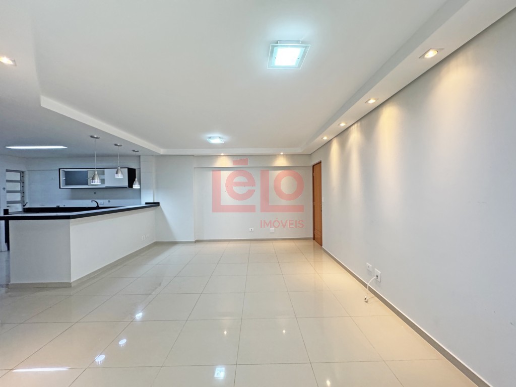 Apartamento para locacao no Novo Centro em Maringa com 171,94m² por R$ 3.100,00