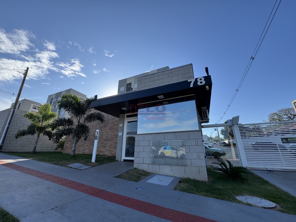 Apartamento para venda no Chacaras Aeroporto em Maringa com 62m² por R$ 215.000,00