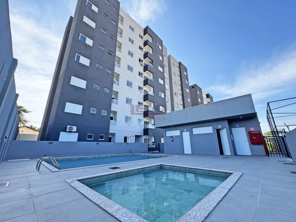 Apartamento para locacao no Parque Industrial em Maringa com 69m² por R$ 1.800,00