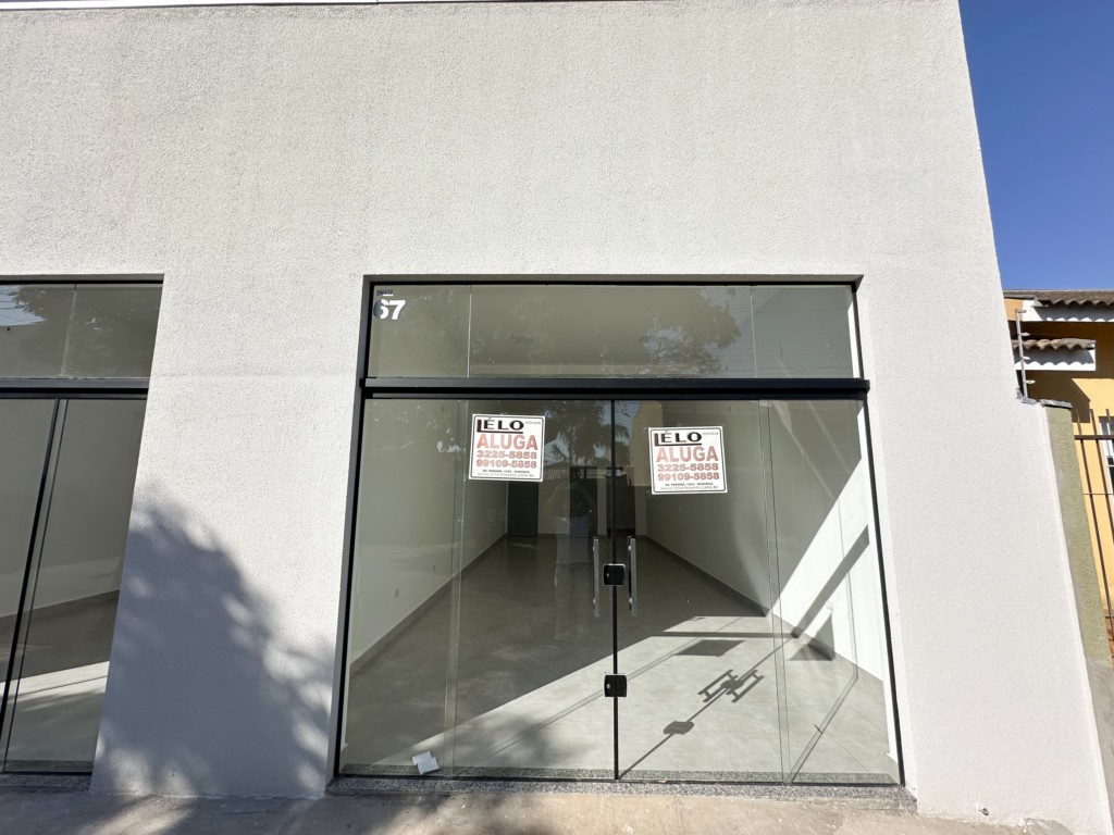 Sala Comercial para locacao no Parque das Laranjeiras em Maringa com 55,71m² por R$ 1.600,00