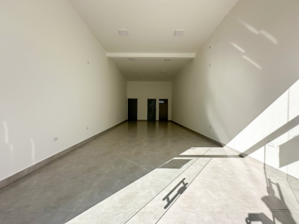 Sala Comercial para locacao no Parque das Laranjeiras em Maringa com 55,71m² por R$ 1.600,00