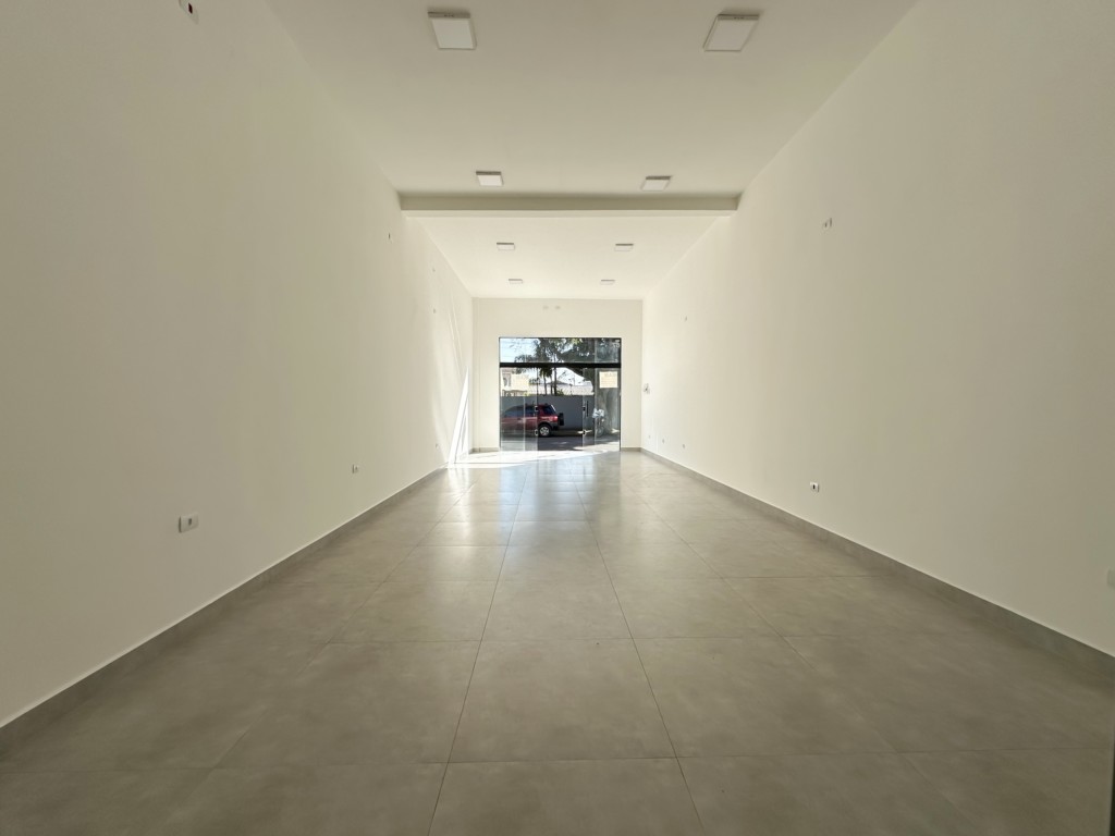 Sala Comercial para locacao no Parque das Laranjeiras em Maringa com 55,71m² por R$ 1.600,00