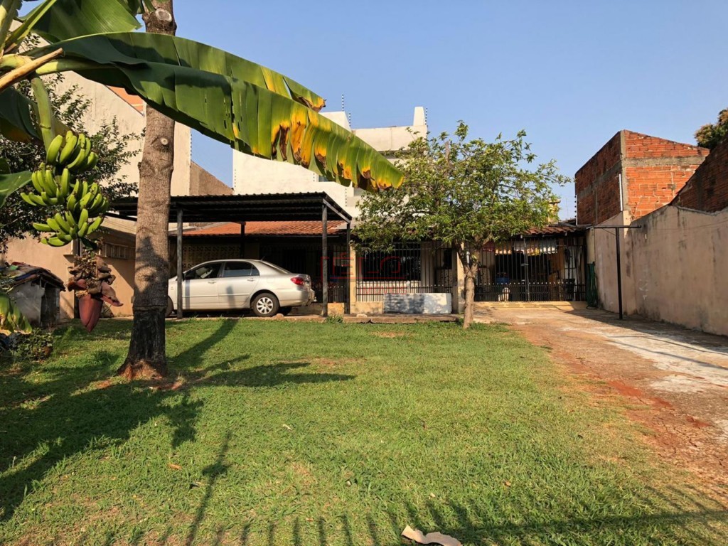 Terreno para venda no Loteamento Batel em Maringa com 359m² por R$ 300.000,00