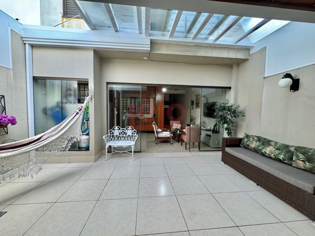 Sobrado para venda no Jardim Novo Horizonte em Maringa com 203m² por R$ 880.000,00