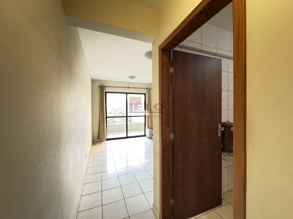 Apartamento para locacao no Zona 07 em Maringa com 113,62m² por R$ 1.800,00