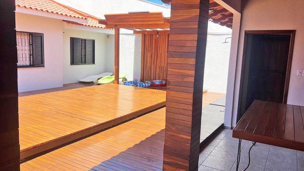 Casa Residencial para venda no Jardim Real em Maringa com 303m² por R$ 1.050.000,00