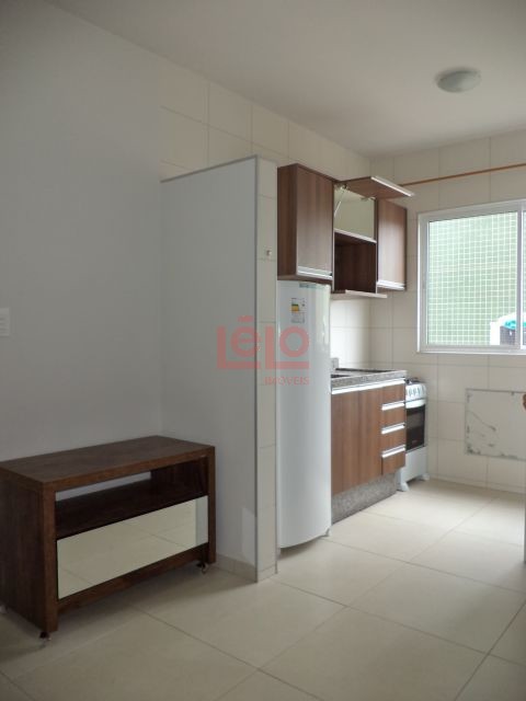 Apartamento para locacao no Zona 07 em Maringa com 68,2m² por R$ 1.400,00