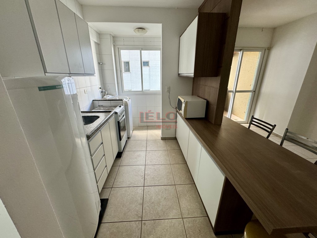 Apartamento para locacao no Novo Centro em Maringa com 66m² por R$ 2.000,00