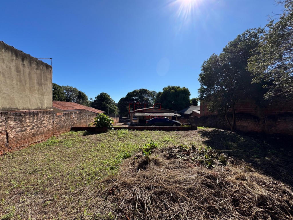 Terreno para venda no Vila Morangueira em Maringa com 541,69m² por R$ 430.000,00