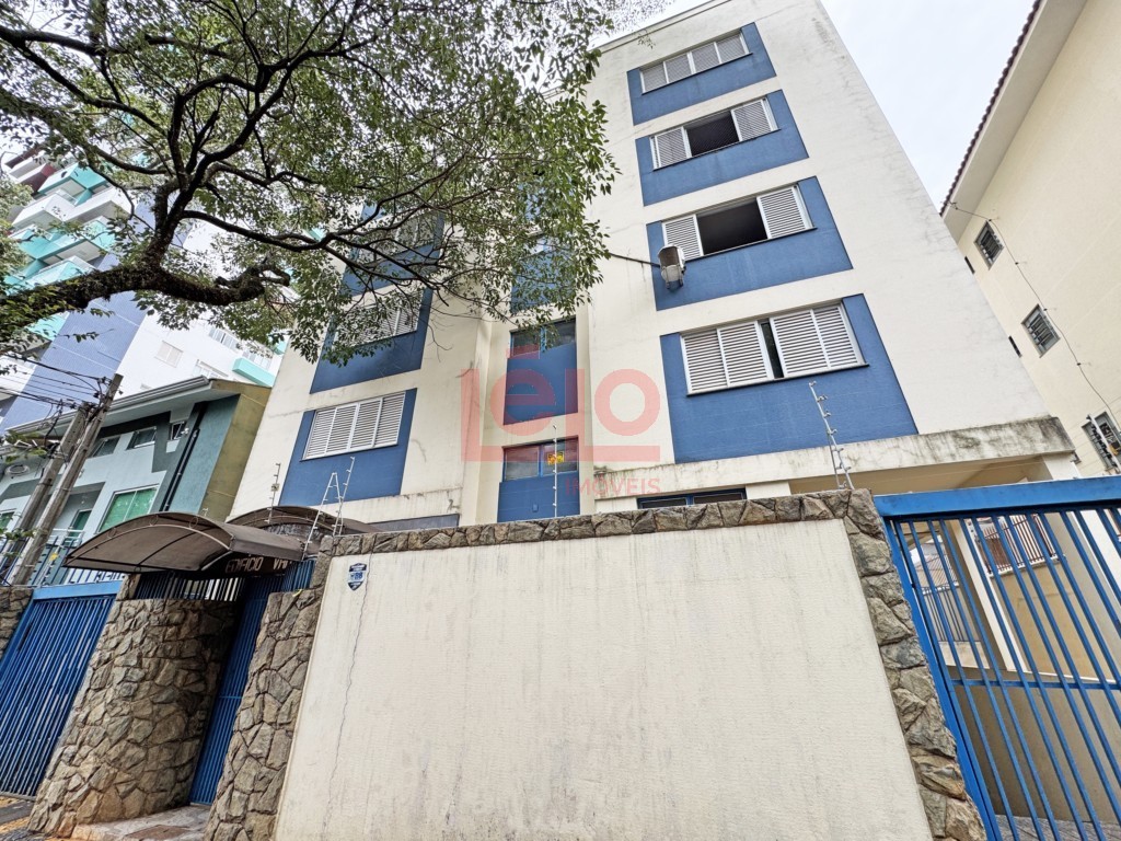 Apartamento para locacao no Zona 07 em Maringa com 81,26m² por R$ 1.200,00