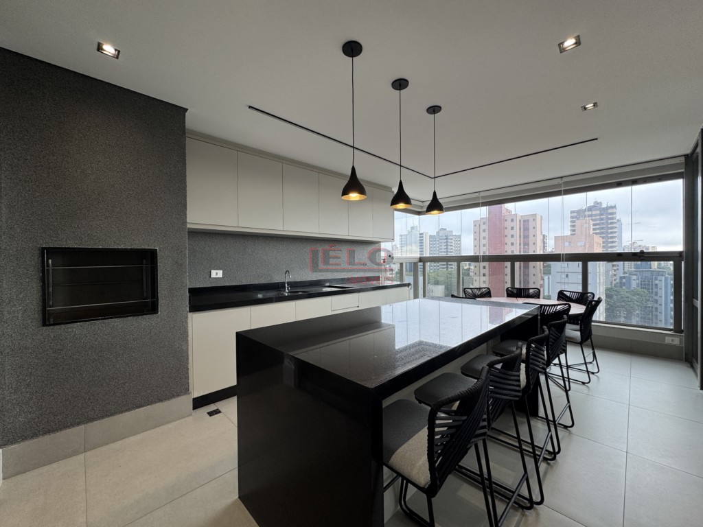 Apartamento para locacao no Zona 07 em Maringa com 308m² por R$ 12.000,00