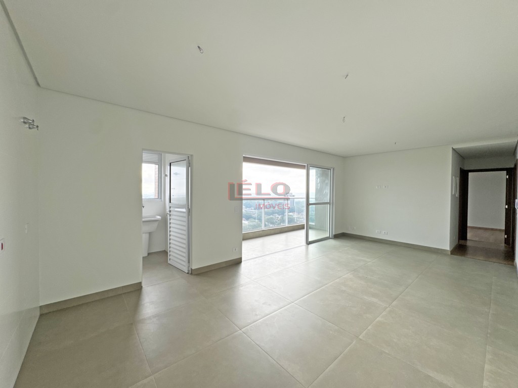 Apartamento para venda no Zona 07 em Maringa com 181,58m² por R$ 1.070.000,00