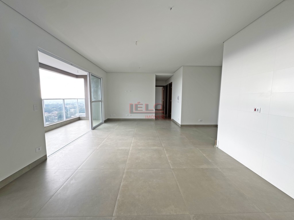 Apartamento para venda no Zona 07 em Maringa com 181,58m² por R$ 1.070.000,00