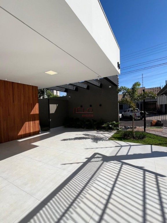 Casa Residencial para venda no Jardim Ipanema em Maringa com 216,32m² por R$ 900.000,00